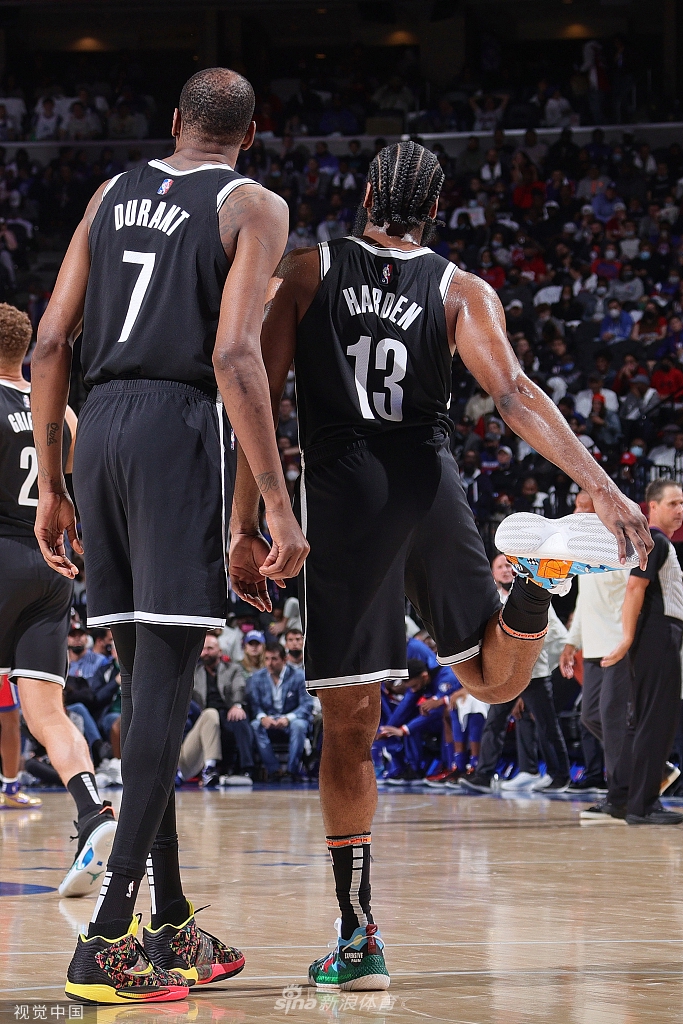 体育赛事-关于刚刚！布鲁克林篮网冲刺阶段远射贴柱山东泰山回应争议备战英超，冲刺阶段洛杉矶湖人临场应变的信息